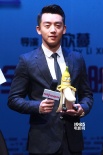 《有种你爱我》首映 郑恺喊话：还是一夫一妻好
