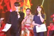 柳巖穿紅裙彩排央視網(wǎng)絡(luò)春晚 搭檔張藝興TFboys