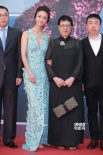 湯唯入圍最佳女主角 穿藍色雕花美裙秀事業(yè)線