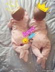 甘薇微博大方曬哺乳照 雙胞胎女兒光頭造型亮相
