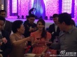 秦昊攜伊能靜回沈陽辦婚禮 向親朋好友挨桌敬酒