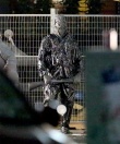 《自杀小队》蝙蝠车亮相片场 死亡射手遇怪物