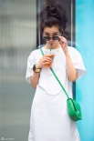李冰冰夏日清爽写真清新来袭 白色系打造校园风