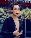 舒淇拍寫(xiě)真挽發(fā)髻神情凜冽 俠女風(fēng)骨躍然紙上