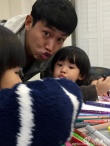 陆毅妻子鲍蕾庆生晒照 大小女儿模样相似颜值高