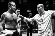 刘奋斗新作《冠军的心》曝剧照 杨坤裸胸肌挥拳