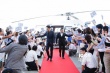 《天空之蜂》日本将映 本木雅弘直升机空降宣传