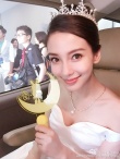 Angelababy晒美照既妩媚又卖萌 网友：美的任性