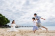 楊威夫婦拍浪漫婚紗寫真 呆萌楊陽(yáng)洋隨行搶鏡