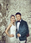 印小天曝復(fù)古婚紗寫真 跪地求愛嬌妻唯美甜蜜