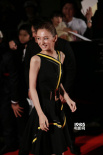 北川景子現(xiàn)東京電影節(jié)開幕紅毯 氣質(zhì)優(yōu)雅秀美腿