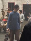 《营救飞虎队》曝片场照 刘亦菲演寡妇扮相质朴