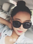 長相隨媽！網(wǎng)曝閆妮17歲漂亮女兒近照甜美靚麗