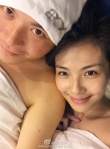 王珂晒与刘涛大尺度床照 终于落实夫妻生活！