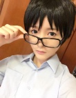 徐娇戴美瞳COS成短发男孩晒照 网友：雌雄难辨