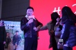 邓超发福利公主抱到手软 自称“孙俪疯狂爱我”