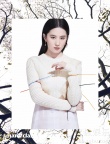 刘亦菲杂志封面大片曝光 眼神凌厉演绎白衣仙女