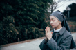 韓國新片《雪行》發(fā)布劇照 樸素淡飾演純真修女