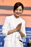 《長江圖》發(fā)布會 主演辛芷蕾一襲白衣干練驚艷