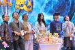 《美人鱼》昆明见面会 周星驰携林允解读环保