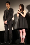 《水手服與機(jī)關(guān)槍》首映 武田鐵矢贈(zèng)言橋本環(huán)奈