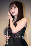 《水手服與機關(guān)槍》首映 武田鐵矢贈言橋本環(huán)奈