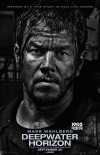 《深海浩劫》预告、海报 马克·沃尔伯格脸被熏黑