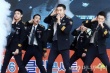 崔始源、沈昌珉、东海帅气敲鼓 演绎制服诱惑