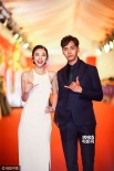 陈伟霆唐艺昕组CP夸张走红毯 新片演绎别样爱情