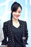 李小璐与薛之谦贴耳热聊 TFboys首合体演电视剧