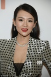 《最佳密友》首映禮：章子怡為影迷簽名秀婚戒