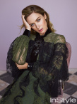 艾米莉登《InStyle》11月封面 長裙拖地知性優(yōu)雅