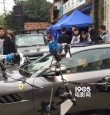 馮紹峰現(xiàn)身上海古鎮(zhèn) 疑正為某豪車品牌拍攝廣告