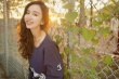 女神美如画！ 娄艺潇最新写真下衣失踪秀香肩美腿