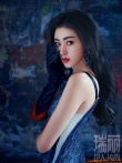 张天爱个性写真登杂志年终双封 风格多变突破自我