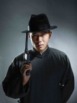 杜淳著長(zhǎng)衫化身殺手 《羅曼蒂克》上演雙面人生