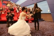 《你好疯子》点映 小伙穿婚纱求
