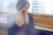余男烈焰红唇大秀美腿 风情肉欲熟女魅力尽显
