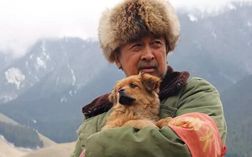 《血狼犬》4.21全国公映 “西北犬王”故事受热捧