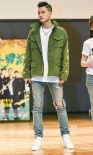 《青禾男高》路演 欧豪掰手腕玩游戏花式撩妹