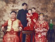 伊能靜、秦昊拍復(fù)古全家福 小米?！芭l(fā)沖冠”