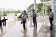 《战狼2》路演遇飞机晚点 吴京一路狂奔跑进礼堂