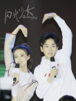 《閃光少女》發(fā)熱血高校海報(bào) 閃光爆裂民樂(lè)團(tuán)開(kāi)唱