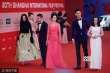 《逆时营救》三个杨幂登红毯 安能辨我是真伪