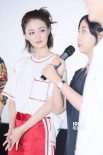 民乐首秀大玩弹幕 中岛美嘉现《闪光少女》弹幕场