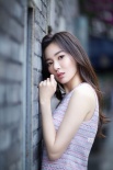 江鎧同曝自由漫步大片 恬靜唯美詮釋清涼一夏