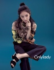 賴雨濛寫真撞色混搭 “單細胞美少女”玩轉(zhuǎn)俏皮風