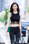 國(guó)模三美為維密試裝 劉雯何穗露甜笑大秀蠻腰長(zhǎng)腿