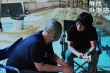 韓寒探班《解憂雜貨店》 片場內(nèi)暢談創(chuàng)作各細(xì)節(jié)