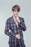 “蝴蝶公子”锦荣教你最in穿搭之不退潮流的格子